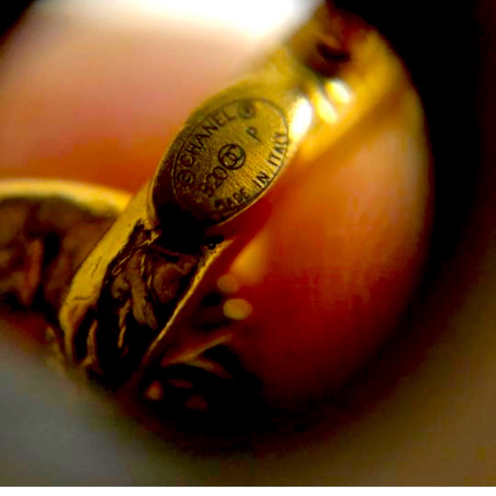 CHANEL Gold Earrings - Picture 4 of 4
